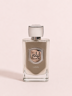 Liam Grey Lattafa 100 ml – Eau de Parfum au Thé Noir, Cardamome & Vanille
